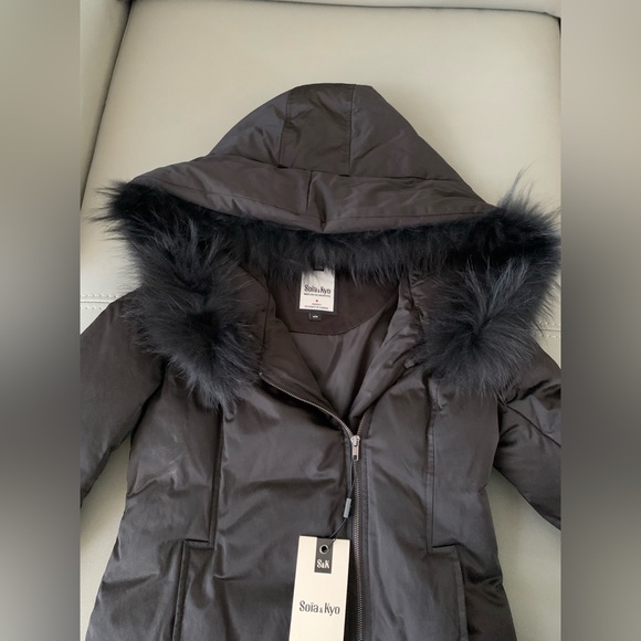 ❄️NWT Soia & Kyo down winter coat with fur at hood - Picture 3 of 16